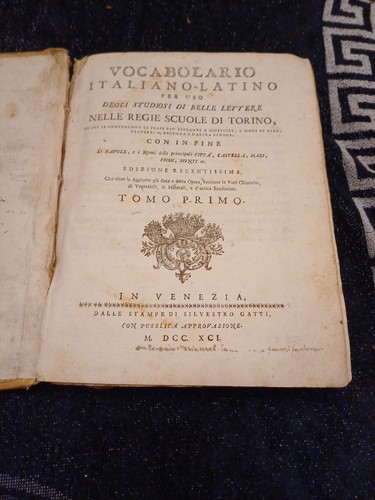 Vocabolario italiano latino - italiano,